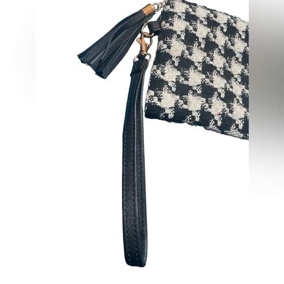 Houndstooth Black & White Fabric Wristlet - Picture 3 of 9